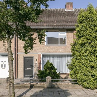 Eindhoven, Adelaertstraat, tussenwoning - foto 2