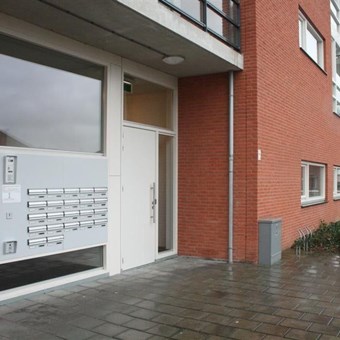 Veldhoven, Don Boscostraat, portiekflat - foto 2