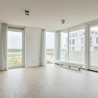 Almere, John Rossweg, portiekflat - foto 2