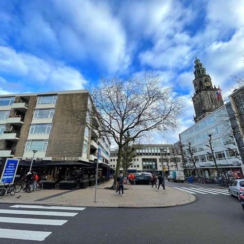 Groningen, Kwinkenplein, galerijflat - foto 1