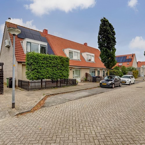 Zeewolde, Kaasjeskruid, hoekwoning - foto 1