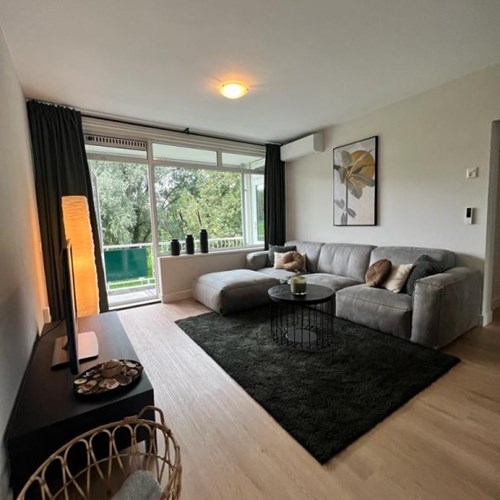 Vlaardingen, Curaçaolaan, 4-kamer appartement - foto 1