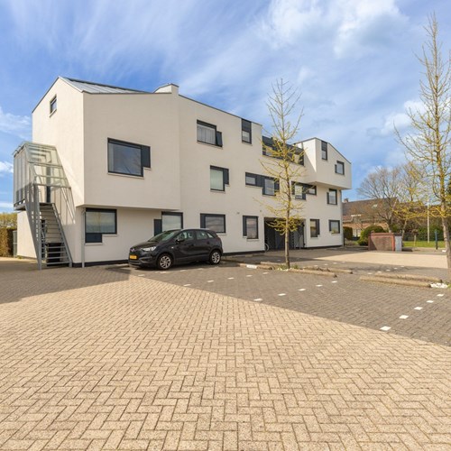 Woubrugge, Boddens Hosangweg, bovenwoning - foto 1