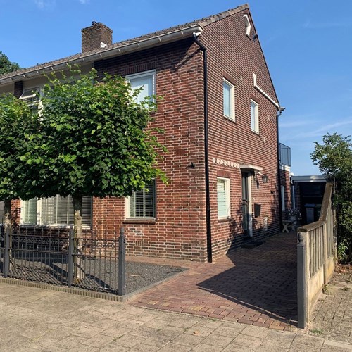 Almelo, Lekstraat, 2-onder-1 kap woning - foto 1