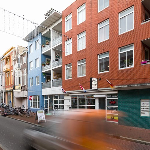 Groningen, Nieuweweg, galerijflat - foto 1