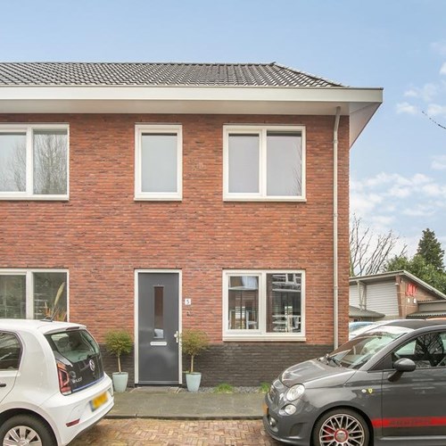 Vught, Van de Pollstraat, hoekwoning - foto 1