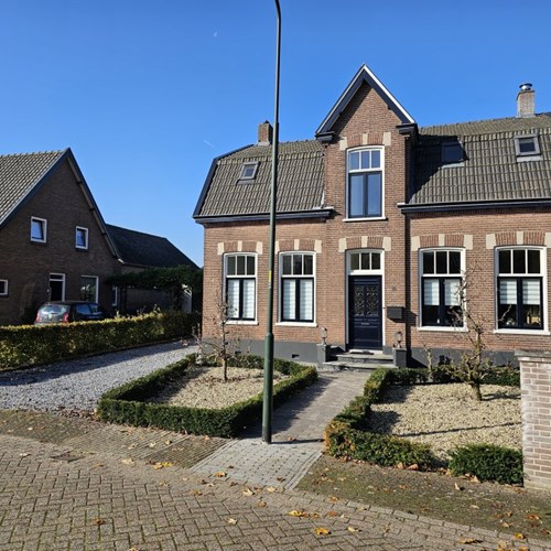 Waardenburg, Kerkstraat, bovenwoning - foto 1