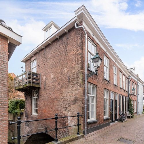 Den Bosch, Kruisbroedersstraatje, hoekwoning - foto 1