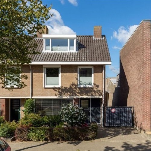 Eindhoven, Karolingersweg, hoekwoning - foto 1