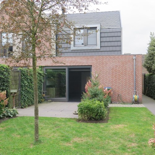 Kaatsheuvel, Monseigneur Volkerstraat, 2-onder-1 kap woning - foto 1