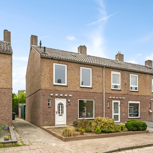 Veldhoven, Abtstraat, hoekwoning - foto 1