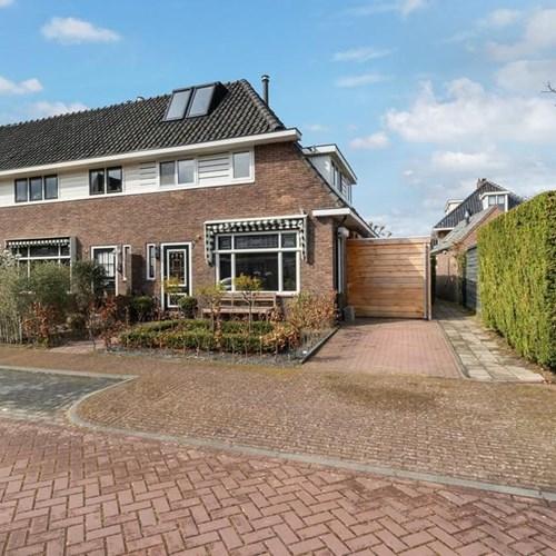 Huizen, Kortenaerstraat, hoekwoning - foto 1