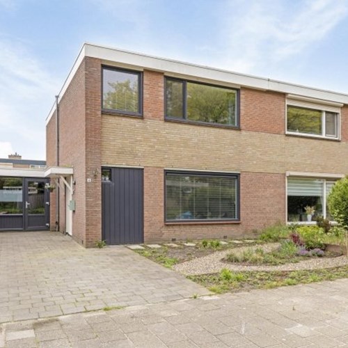 Venray, Rochusstraat, 2-onder-1 kap woning - foto 1