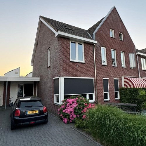 Sneek, Kleine Vos, 2-onder-1 kap woning - foto 1