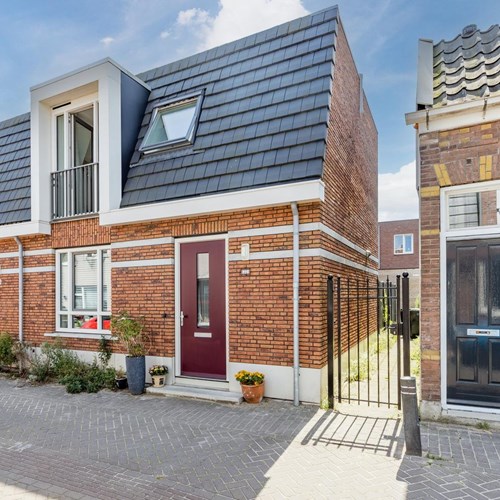 Zaandam, Schoolmeestersstraat, hoekwoning - foto 1