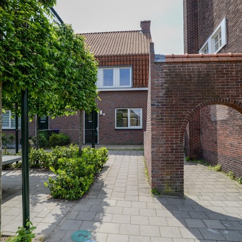 Bussum, Godelindedwarsstraat, eengezinswoning - foto 1